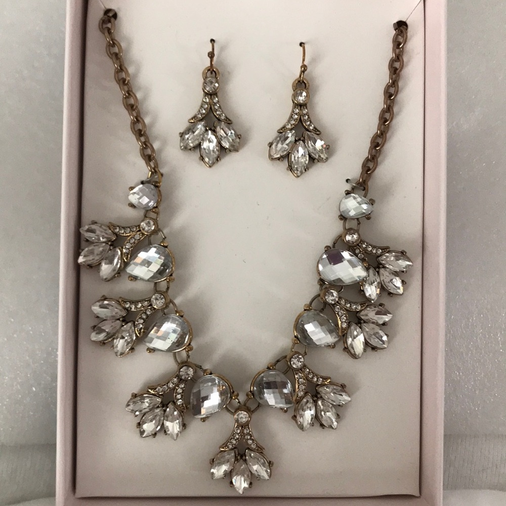 Beautiful necklace and earrings
